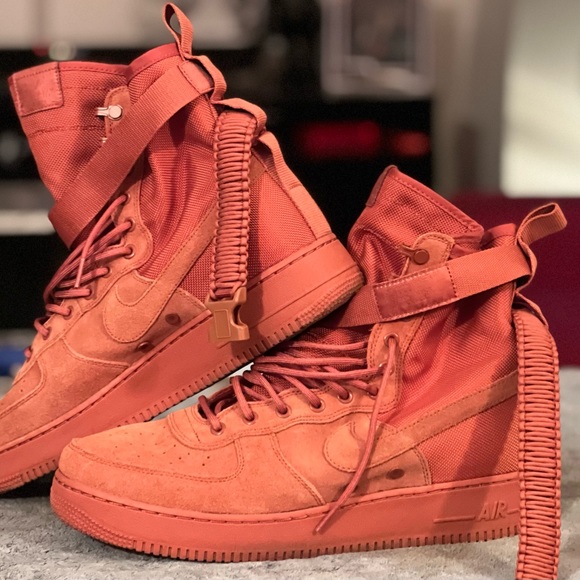 Nike SF Af1 Sz 13 Dusty Peach - Picture 2 of 3